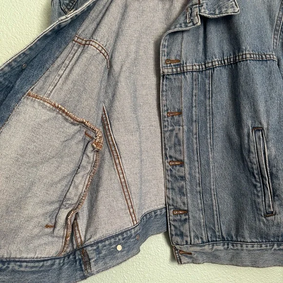 Vintage JCrew Jean Jacket size M - Picture 7 of 9